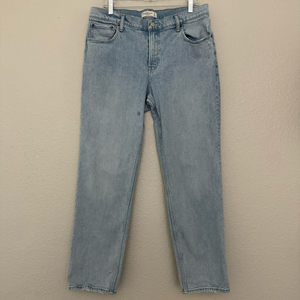 Abercrombie & Fitch Jeans The 90's Straight Low Rise Light Wash Denim Size 32